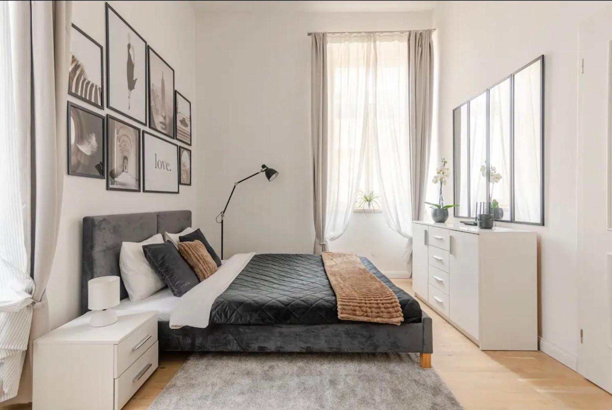 New In 1 Apartment Prague