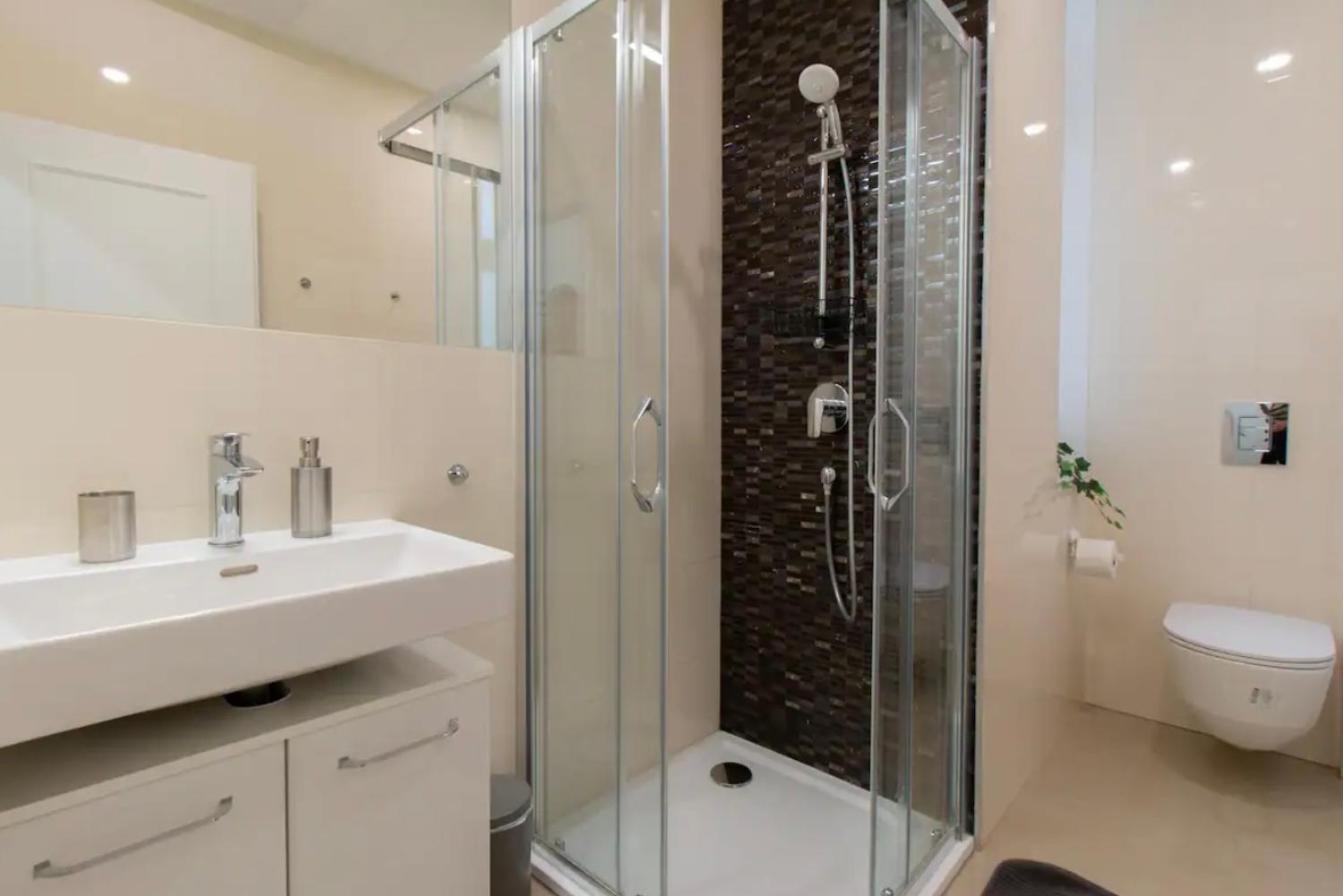 New In 1 Apartment *
